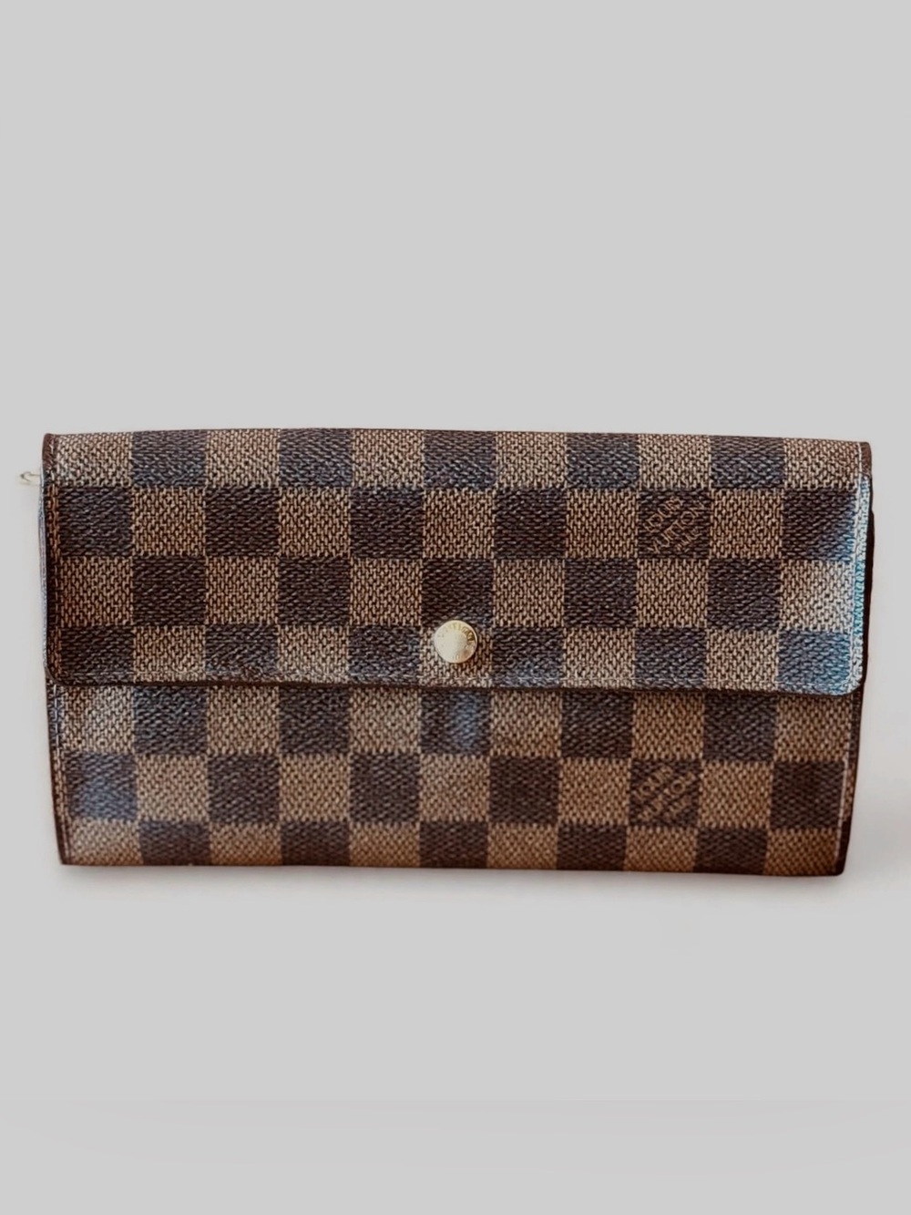 Louis Vuitton
 Damier Ebene Pattern Sarah Wallet